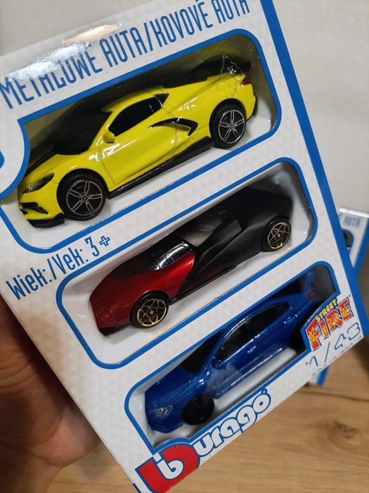 NOWY zestaw 3 autek Bburago 1:43, Kolekcja Burago, samochody, prezent