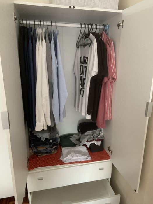 Roupeiro conforama