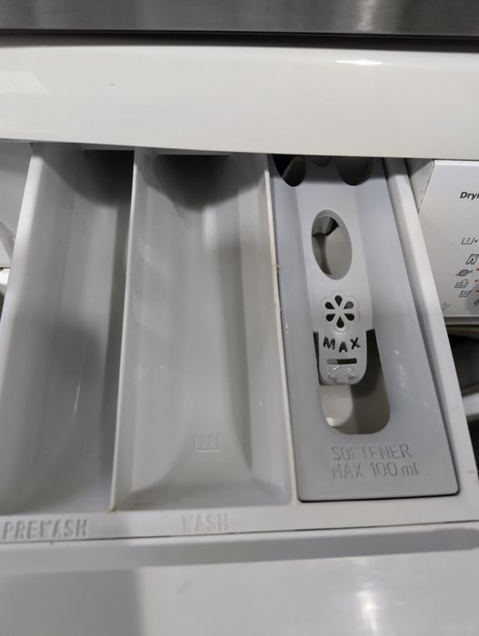 Electrolux wash and dry EWW14791W