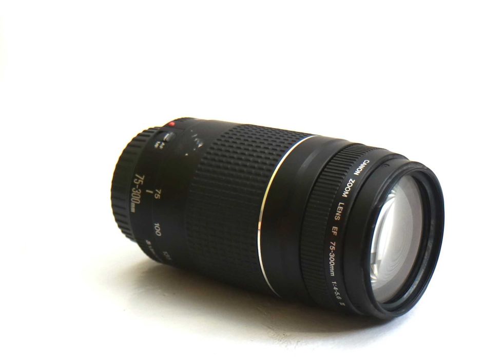 Lente Canon EF 75-300mm III Err01