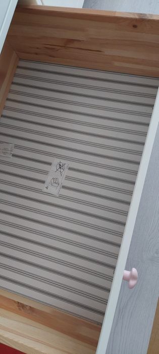 Cómoda Hemnes Ikea