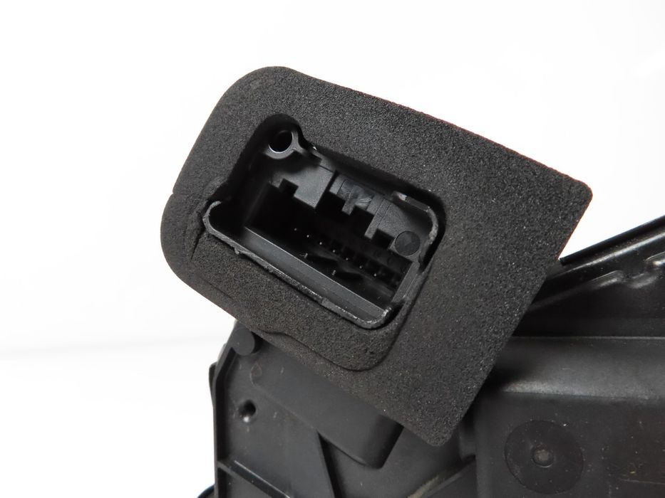 Fecho Da Porta Vw Golf Viii Hatchback Ref: 5Tb837015C
