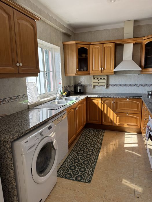 Quarto com casa de banho e varanda  Montijo