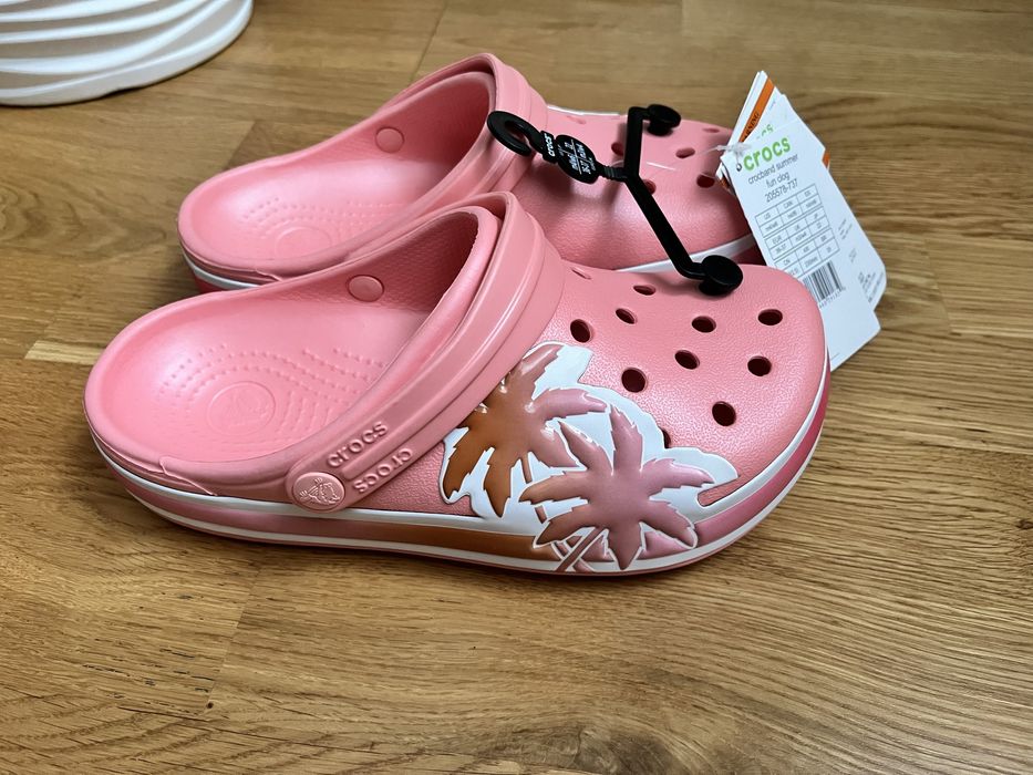 Crocs M4W6 нові