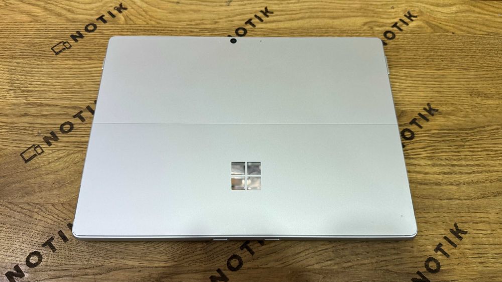 Планшет Microsoft Surface Pro 8 1983 i7-1185G7/16GB/SSD 256 / QHD+ IPS