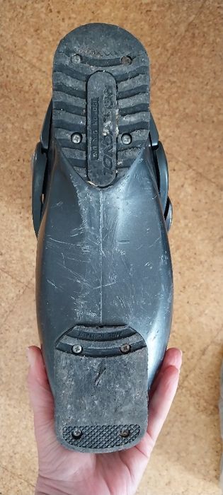 Roupa de neve. Equipamento de ski