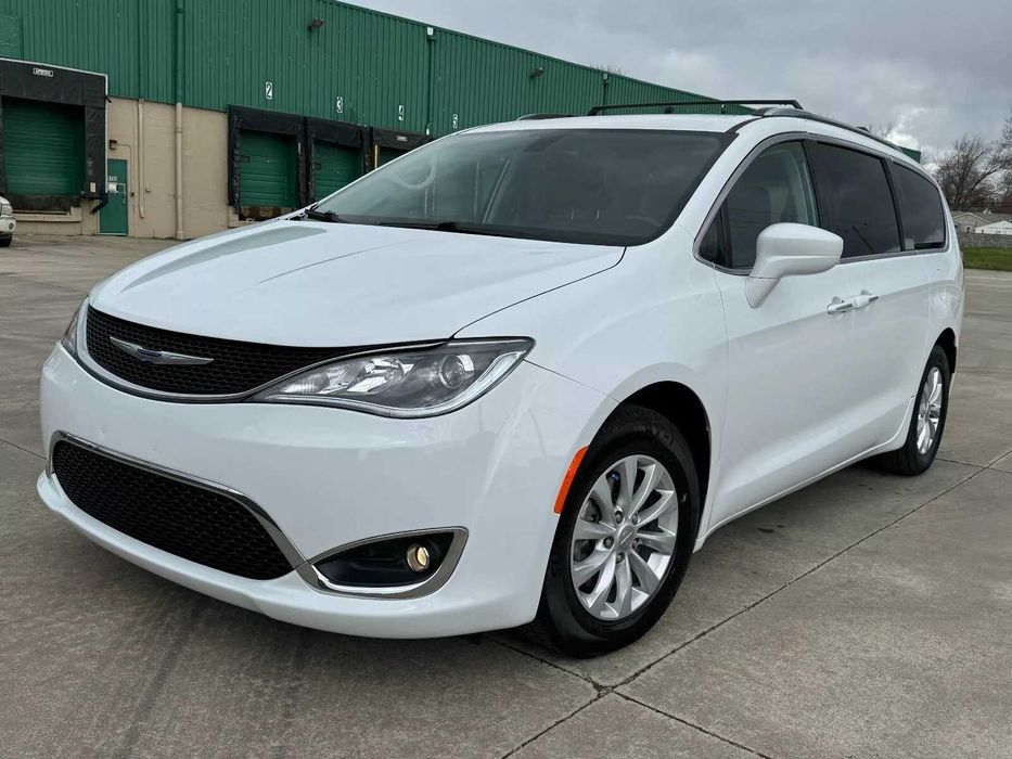 2019 Chrysler Pacifica Touring