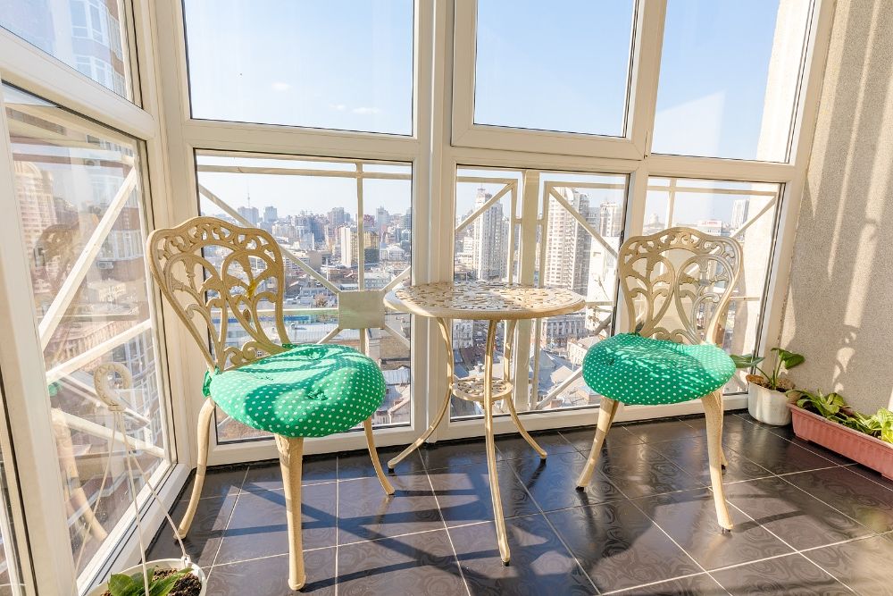 2к квартира в Києві в Ботанику