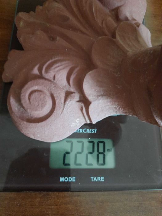 Dla kolekcjonera żeliwna łapa lwa