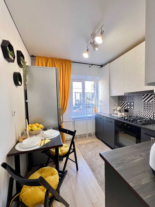 Центр Вул. Руська. 2- кімнати. Квартира подобово