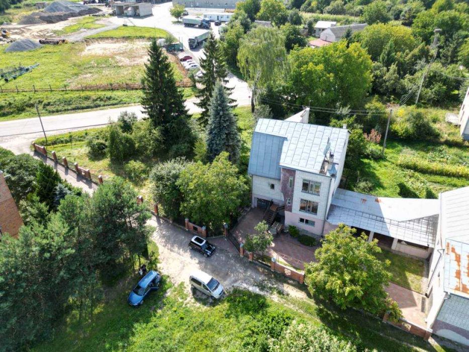 ЕКСКЛЮЗИВНА ПРОПОЗИЦІЯ Продаж 4-х поверхового будинку с. Соснівка 6 км. до Львова Вигідна ціна