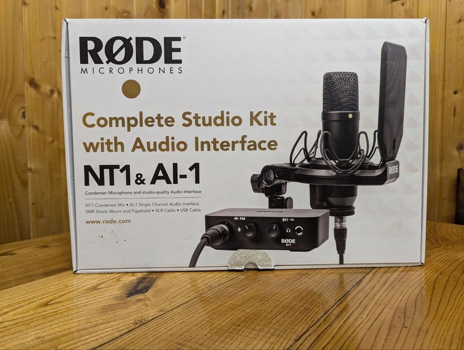 Rode NT1+AI 1 USB аудіоінтерфейс з мікрофоном