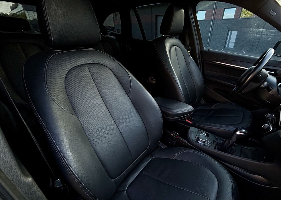 BMW X1 F48 28I.