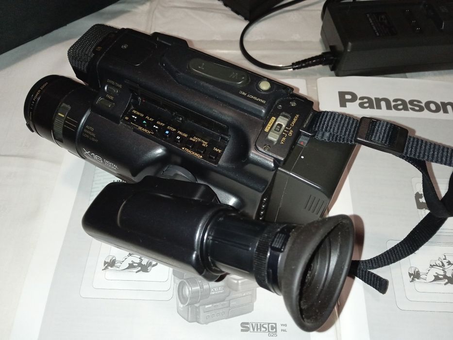 Відеокамера Panasonic NV-S700EN S-VHSC. Made in Japan.