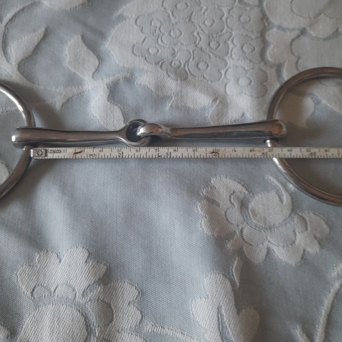 Трензель-дев'ятка для коней і поні