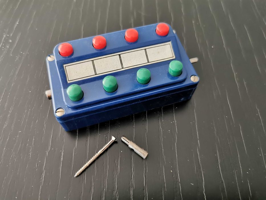 Painel de controlo para comboios miniatura