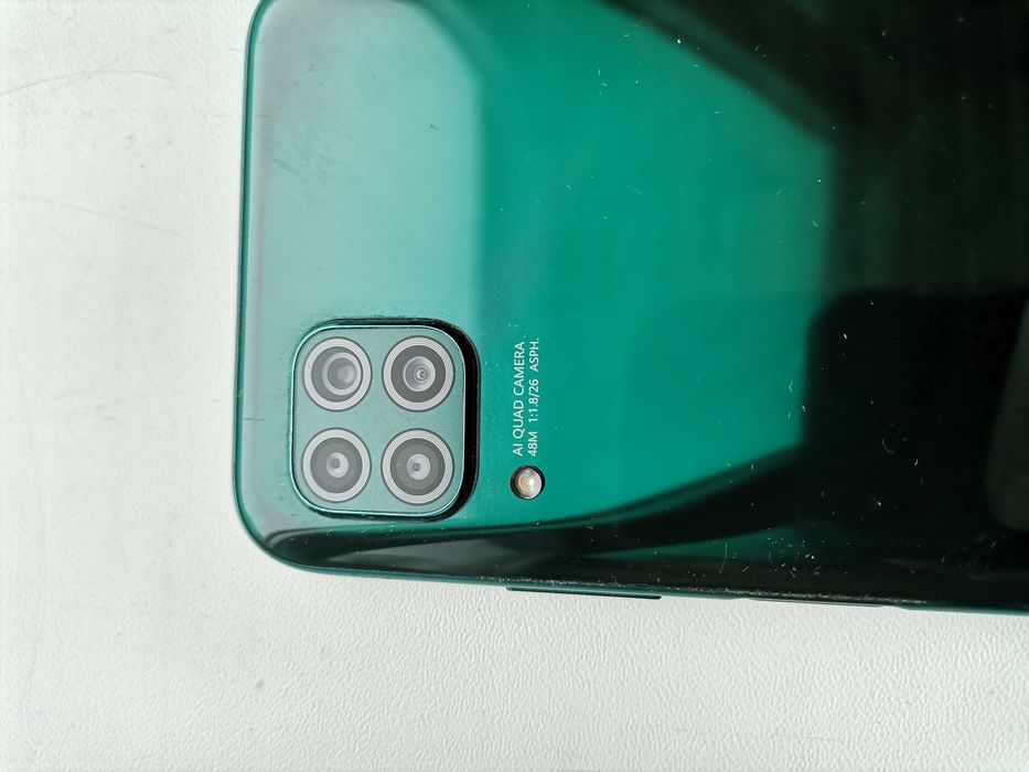 Смартфон Хуавей. Huawei P40  lite. Б/У