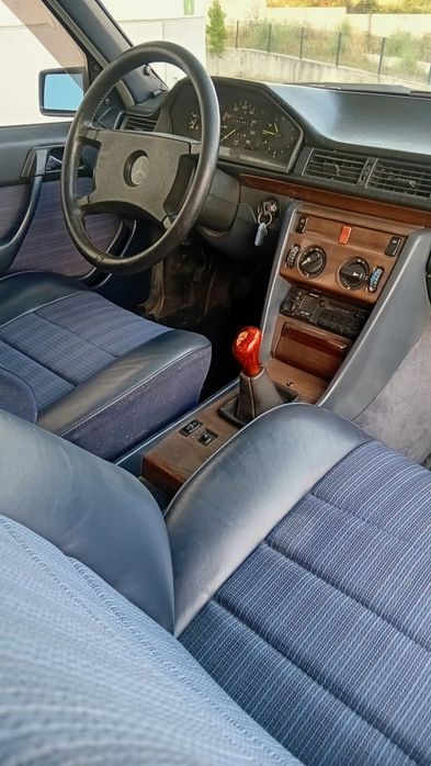 Mercedes - Benz 200D W124 - 1986