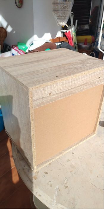 Cubo madeira arrumação