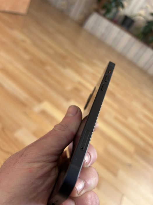 Iphone 12 128gb не працює сенсорний дисплей