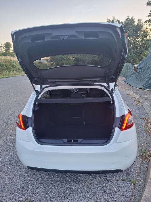 Peugeot 308 Allure 1.6 hdi 120cv 6 Velocidades GPS