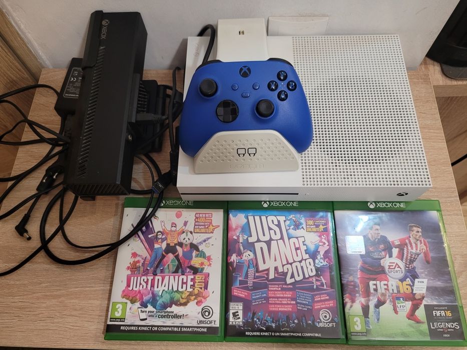 Konsola Xbox One S 1TB + Kinect + Adapter + Pad Series + 3 Gry + Stacja Ładująca