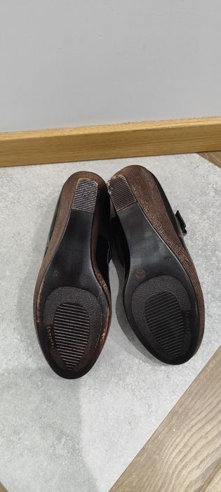 Нові жіночі туфлі