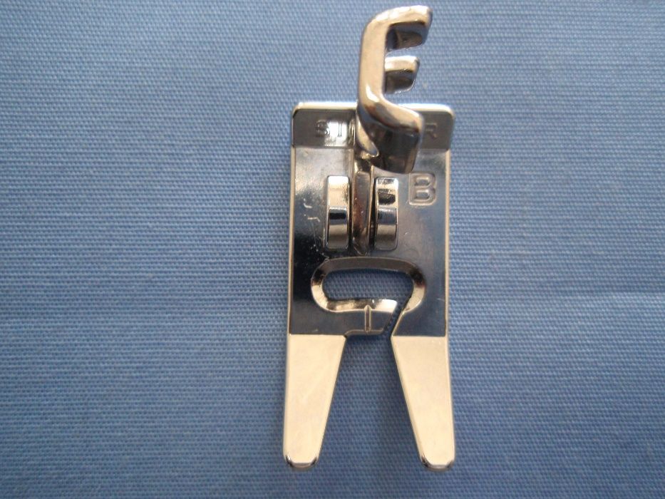 Calcador máquina de costura doméstica Singer