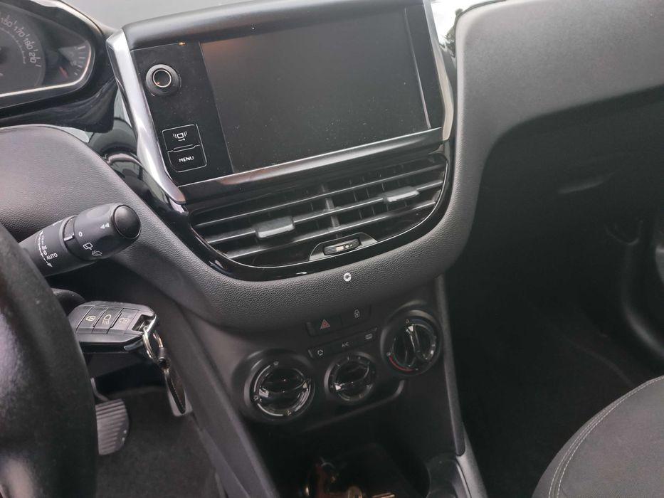 PEUGEOT 208 1.4 hdi de 2012 nacional 170 mil quilometros