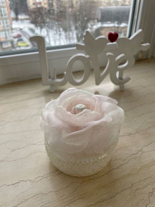 Скринька / шкатулка для каблучки або обручок (ручна робота)