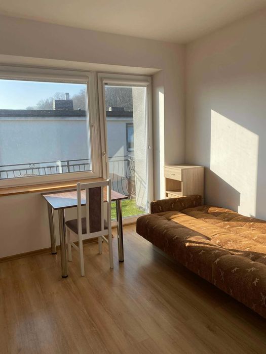 Pokój z aneksem kuchennym