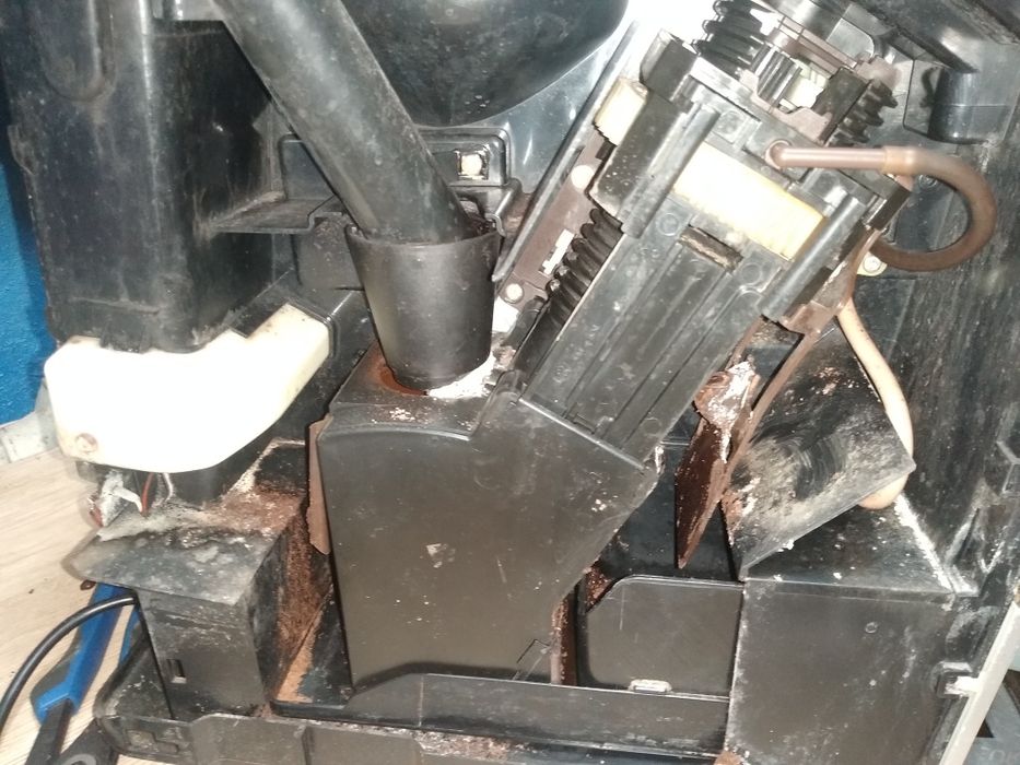 Naprawa ekspresów do kawy, Saeco Philips DeLonghi Siemens Warszawa