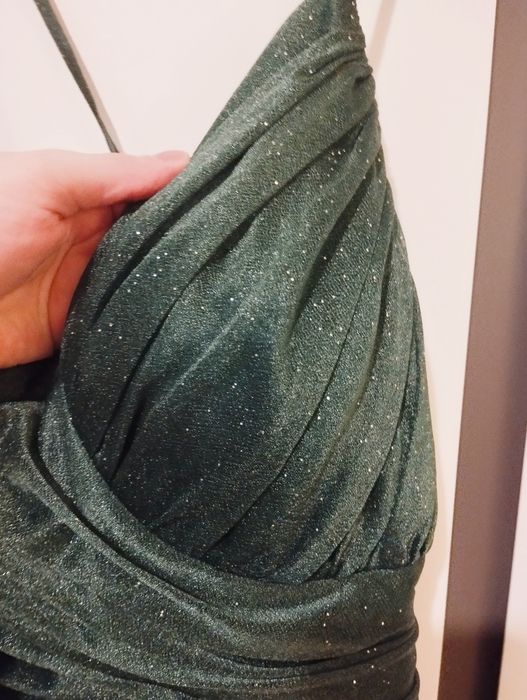 Zielona brakatowa sukienka