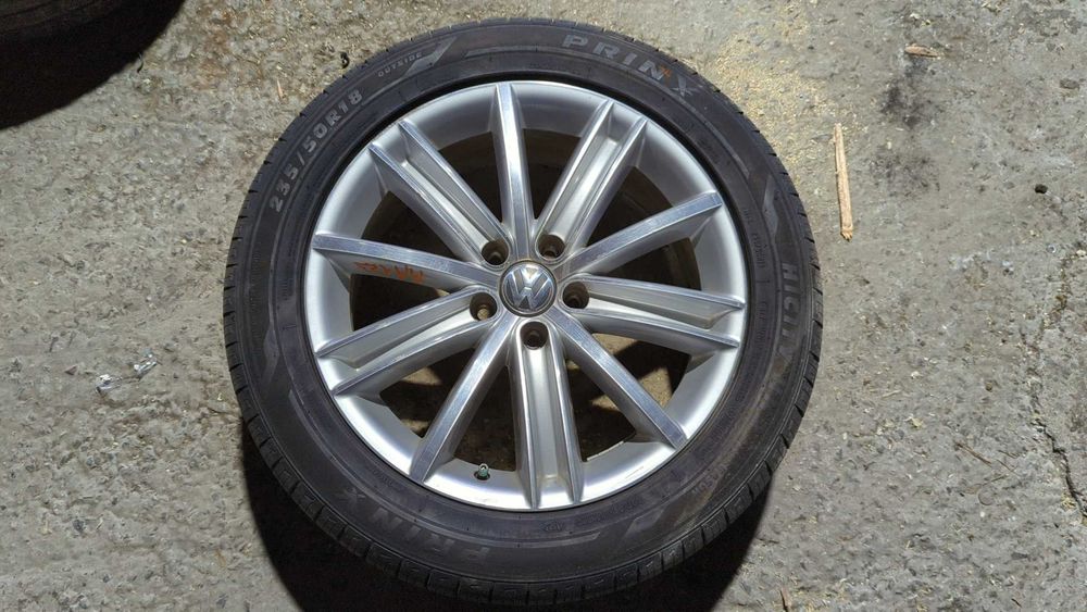 Дискі з шинами R18 235/50 з Volkswagen Tiguan 5N 2012