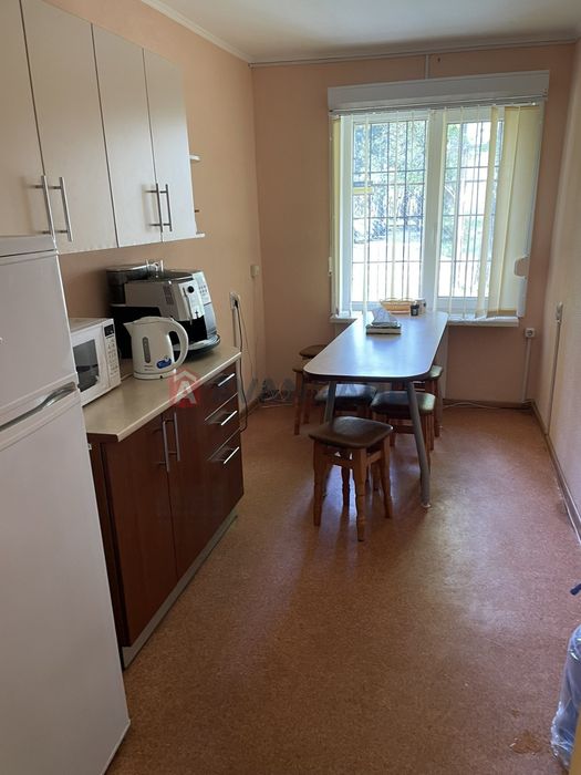 Продам будівлю під коменрційну діяльність 65000$