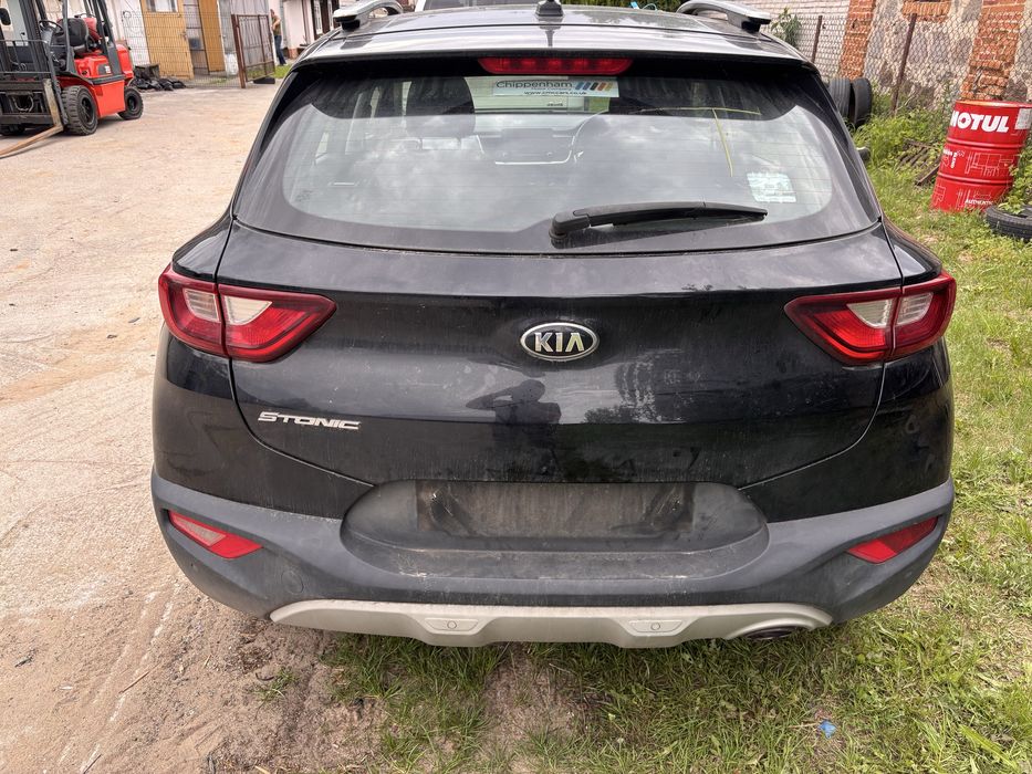 Kia stonic Klapa bagażnika tył kompletna kolor ABP