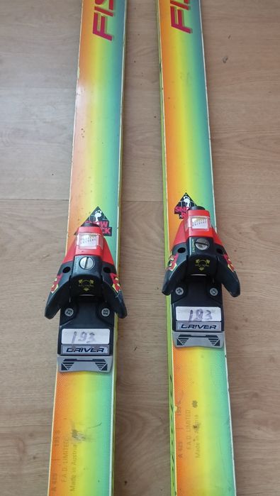 Продам лижі привезені з польщі в нормальному стані