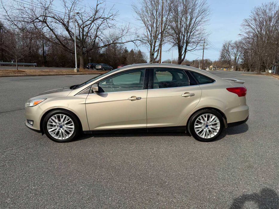 Ford Focus Titanium      2018