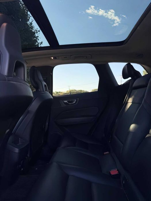 Volvo XC60      2018