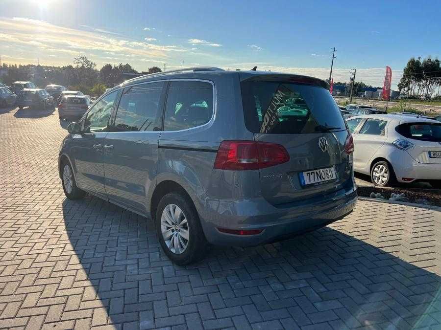 COM FINANCIAMENTO - Vende-se Volkswagen Sharan 2.0 2013