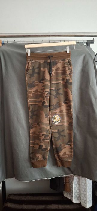 Calças camuflado