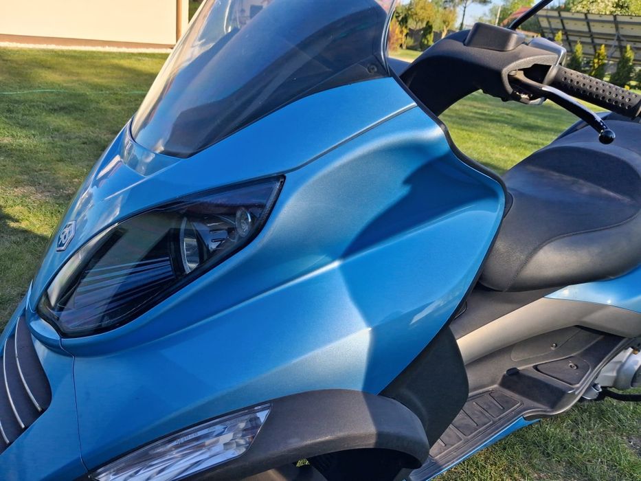 Skuter Piaggio MP3 250cm Ładny