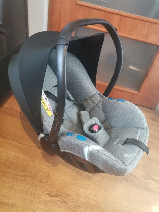 Nosidełko, fotelik samochodowy