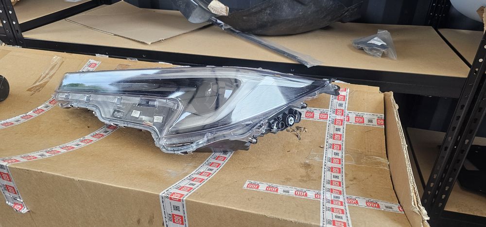Toyota Corolla E21 lift lampa reflektor Full led lewa przód przednia 81150-02X10 igła EU OE
