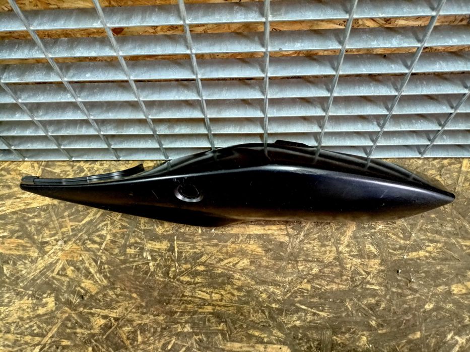 Suzuki GSXR 05-06 boczek ogon 600 zadupek lewy ołona lewa oryginał
