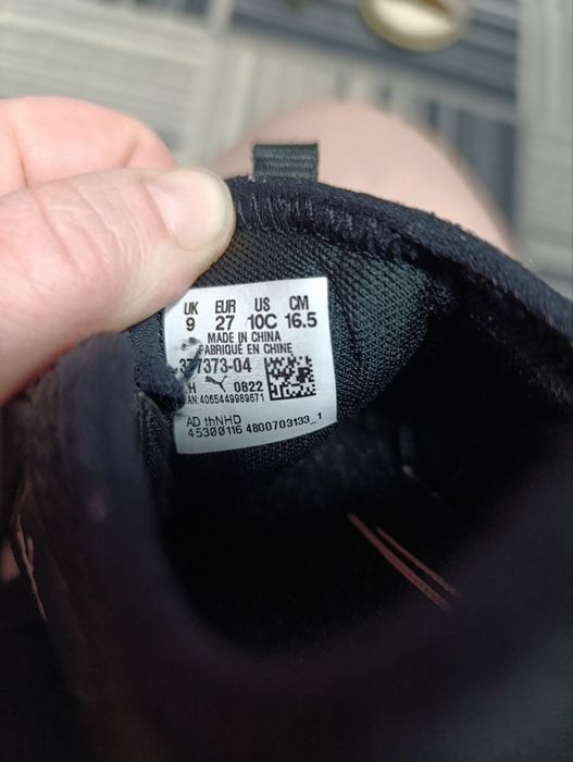 Кросівки Nike кросовки Puma босоніжки босоножки сандалі Laso