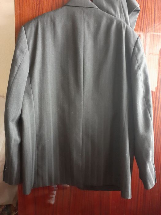 Костюми класичні, піджак шкіряний