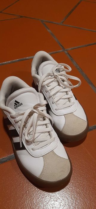 Ténis adidas criança n 34