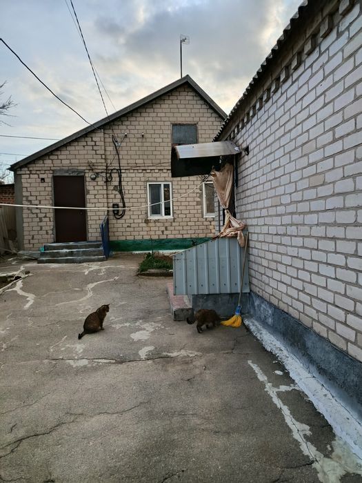 Продажа пол дома