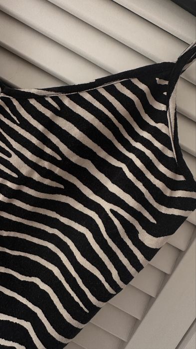 Piekne body pod zakiet , do jeansow HM nowe motyw Zebry